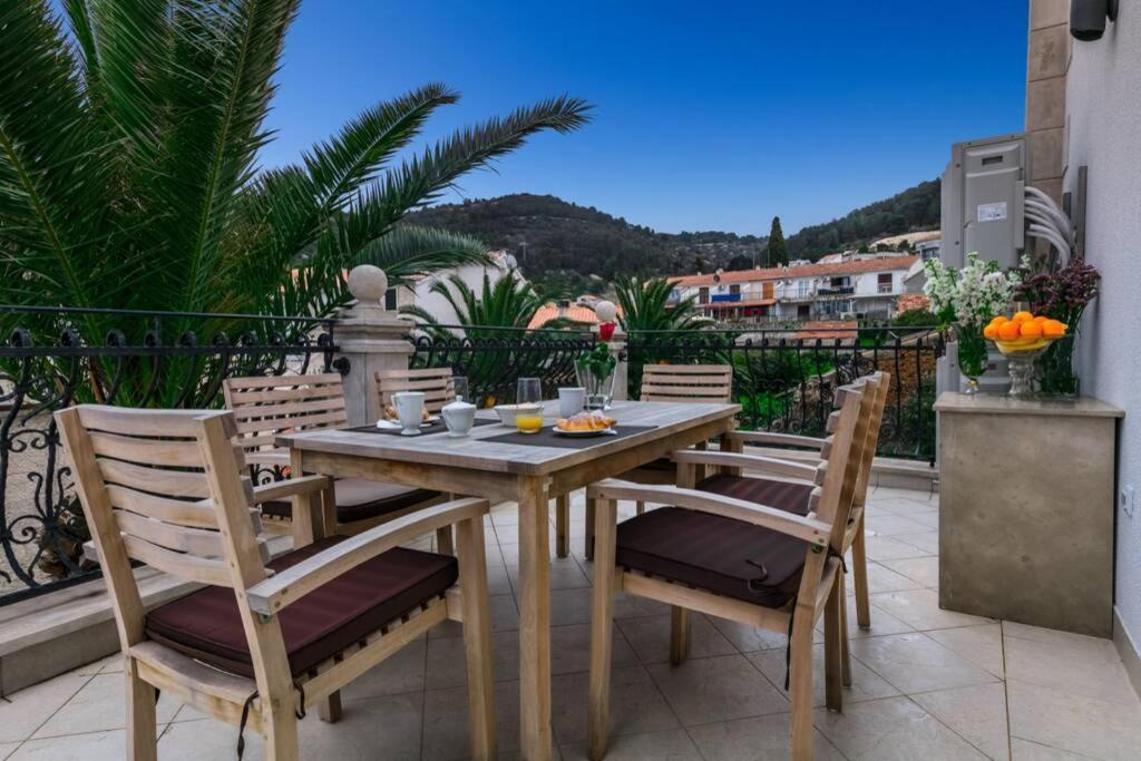 Seafront Apartment Duo Vis Buitenkant foto