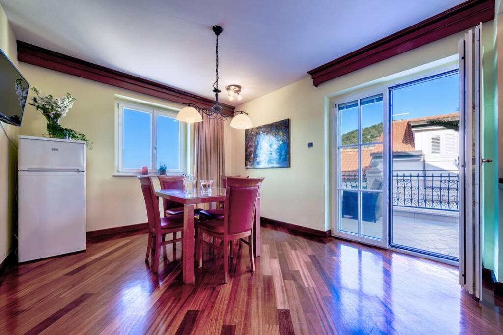 Seafront Apartment Duo Vis Buitenkant foto